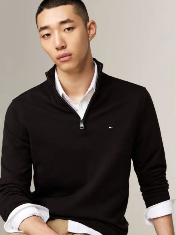 Sweter męski Tommy Hilfiger MW0MW37331 CZARNY